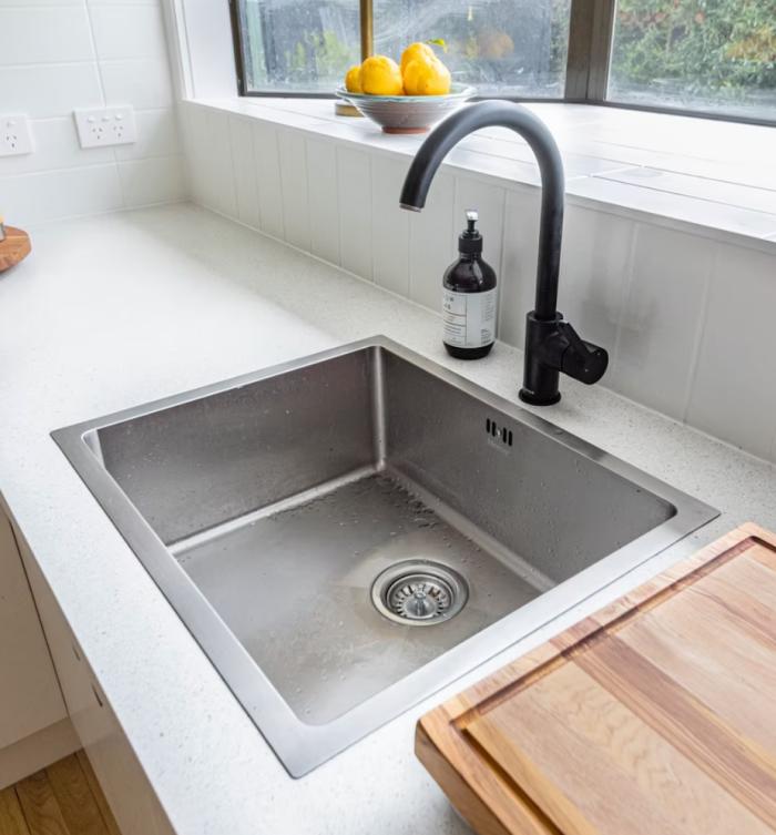 过期的精油该怎么利用,玫瑰精油过期后还可以使用吗