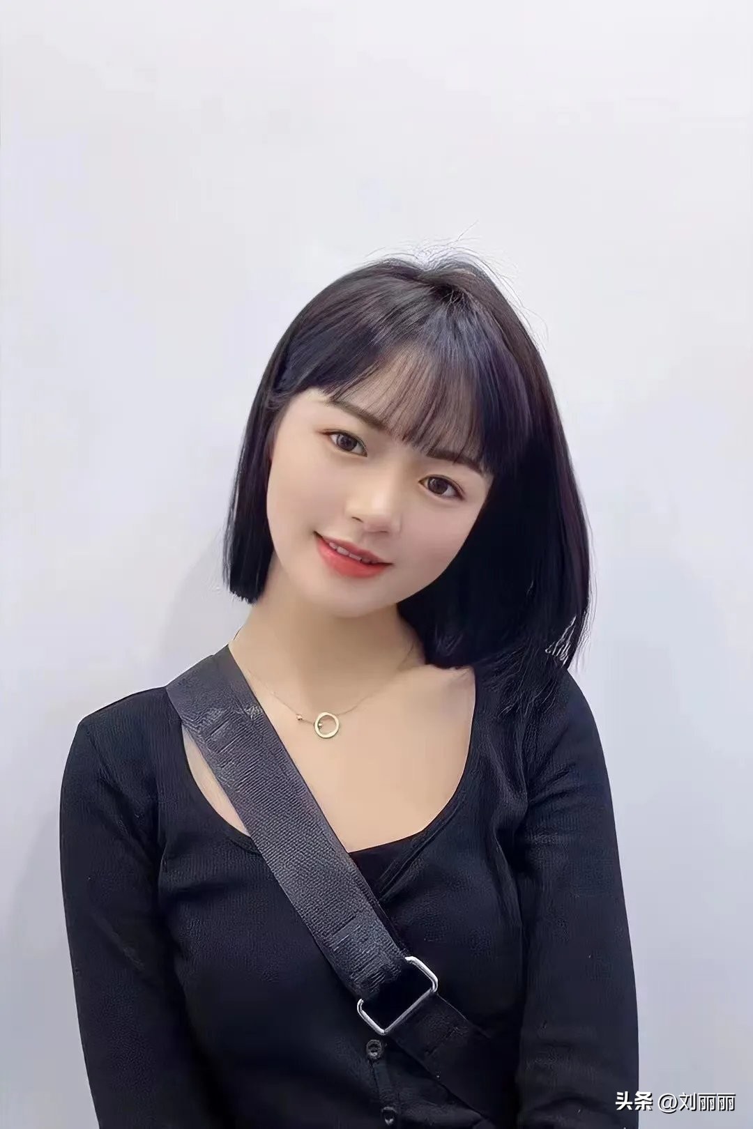 剪女发断层中长发,女发中长发快剪