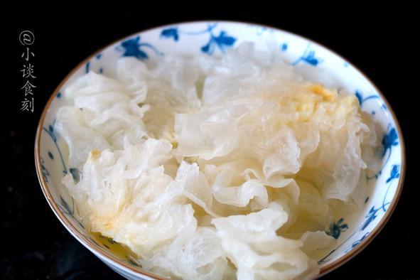 买银耳怎么区分是脆的还是软的,银耳如何挑选和鉴别