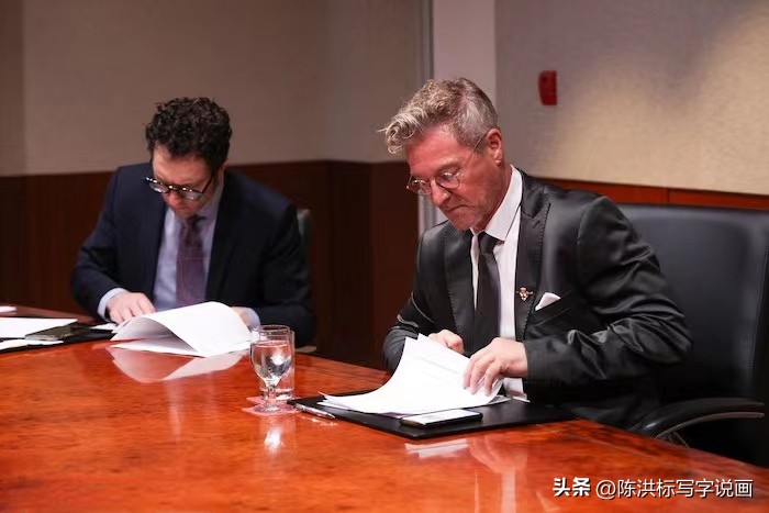 “全球10强艺术家”排名,黄建南居榜首,法国美协前主席屈居第二