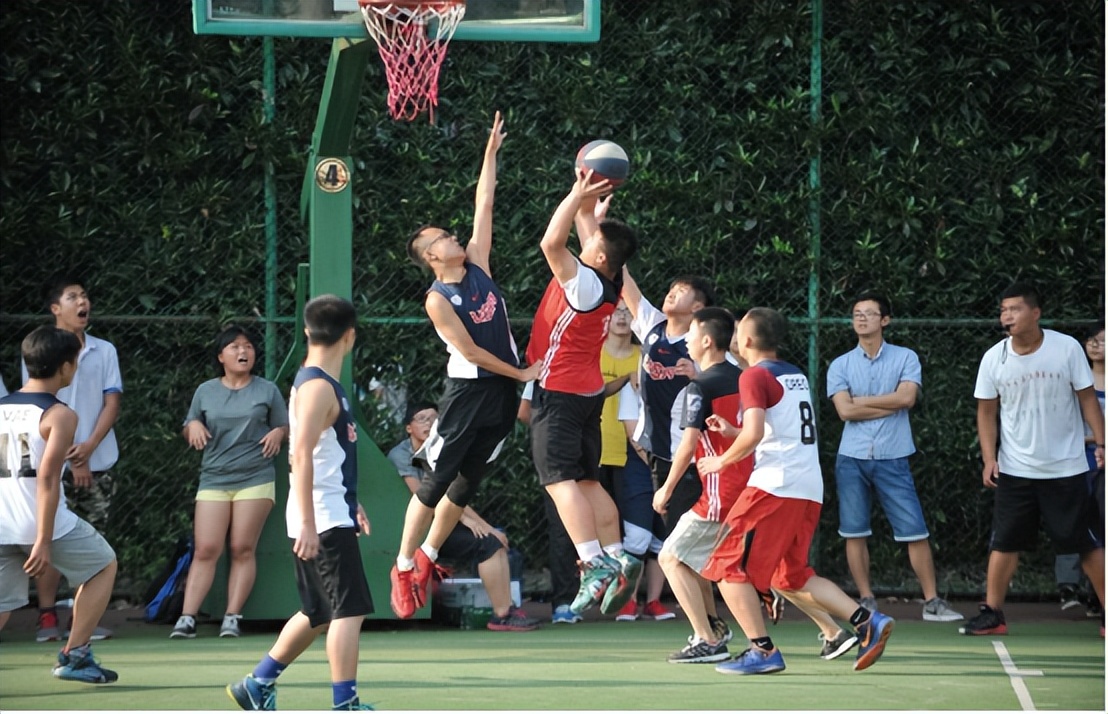 焦点教育和高途哪个好,热点与聚焦