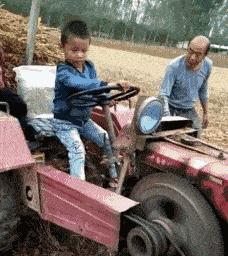 神回复：把儿子头弹破了，老婆马上回家怎么办？我只想留条命