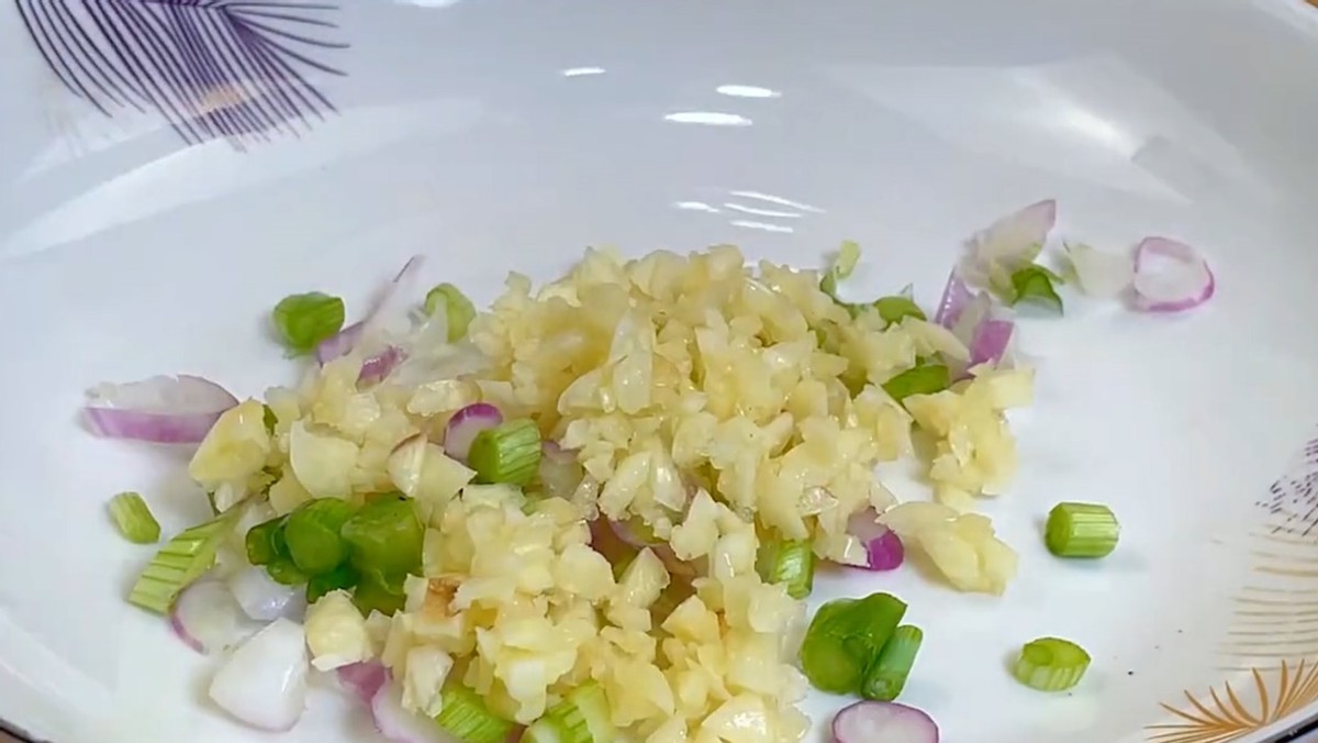 中年人吃什么碱性的菜好,女性到中年多吃哪三样带碱性的菜