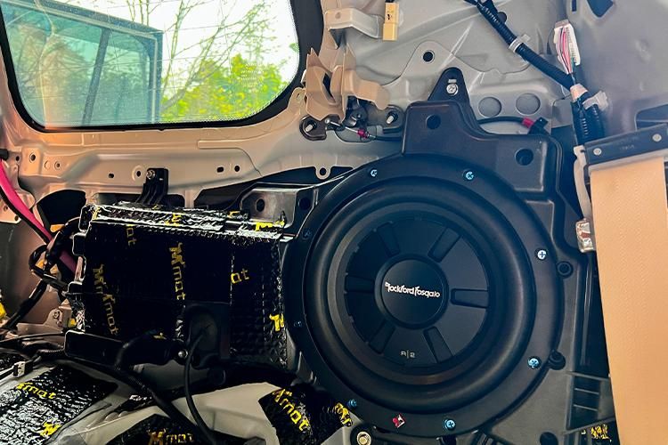 丰田酷路泽音响改装,兰德酷路泽音响升级方案