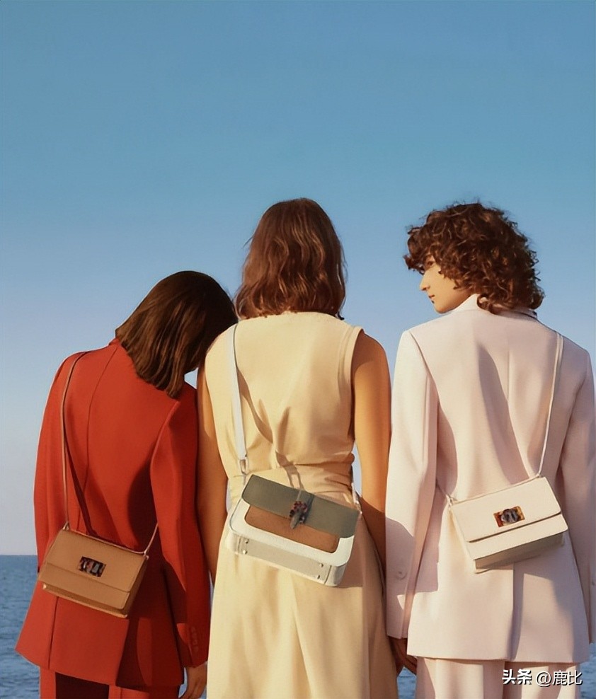 适合大学生背的轻奢包1000以内 (适合春天背的包平价大容量)