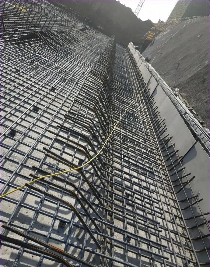 建筑施工图中钢筋的长度如何度量,建筑施工图中钢筋的标注