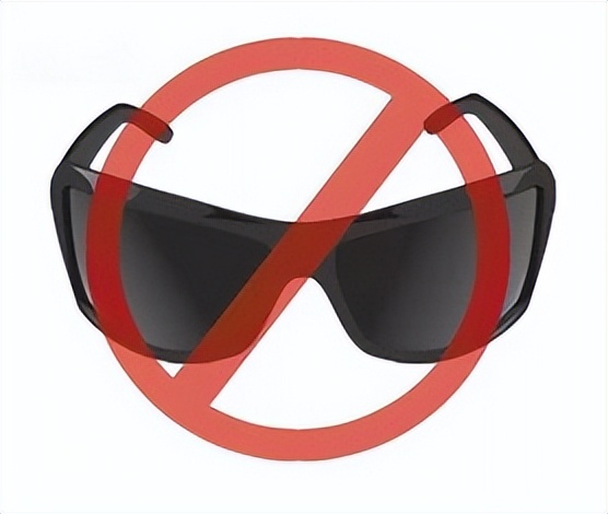 骑行必备装备骑行眼镜,骑行眼镜的正确佩戴方法