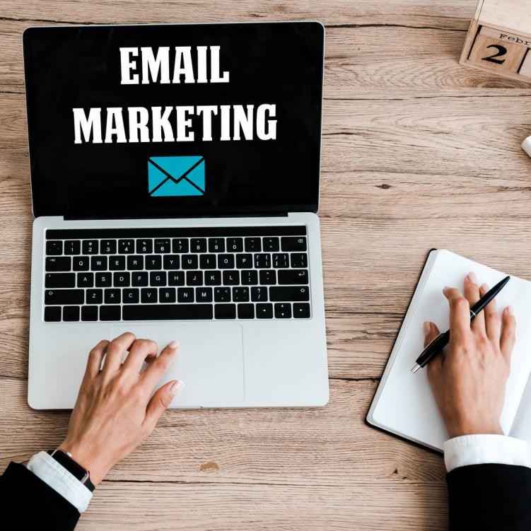 联想2018年卖的最好的笔记本电脑,2020下半年联想销量最好的笔记本