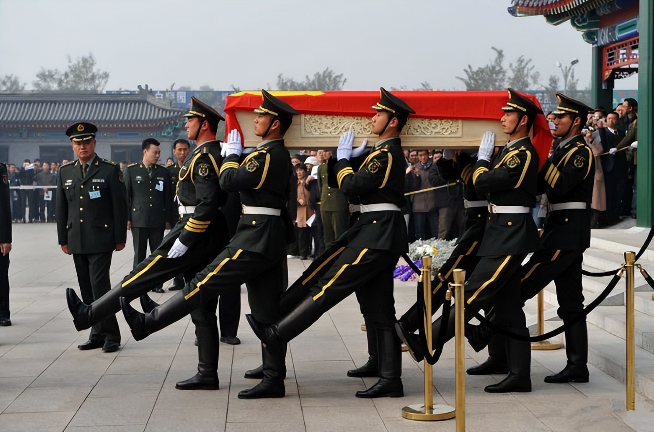 祝学军牺牲家人痛哭,钱学森是哪年去世的