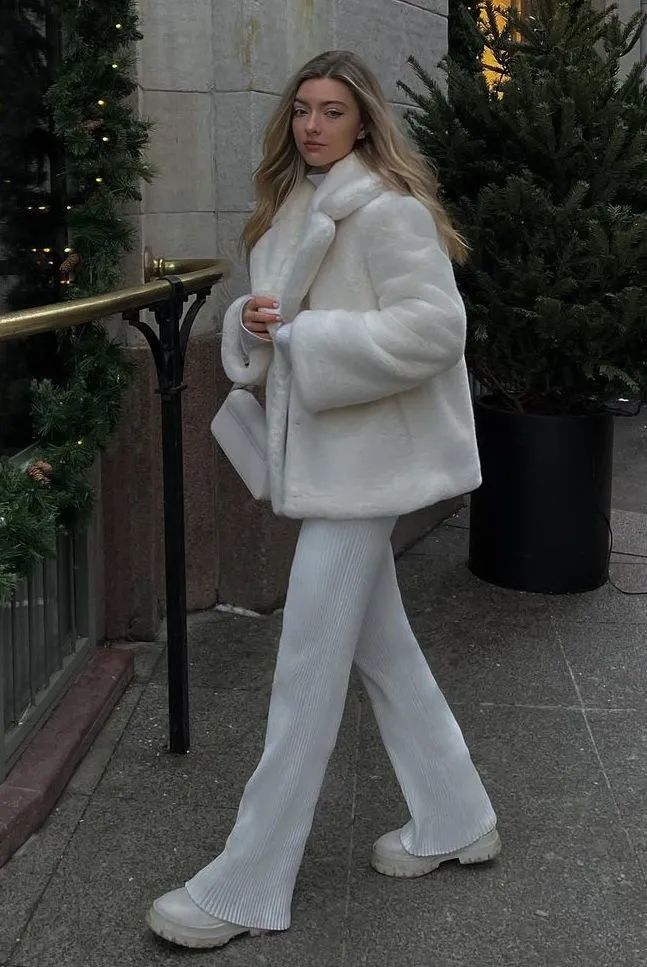 穿长裤显腿长的小白鞋,百搭鞋子秀气显脚小短靴