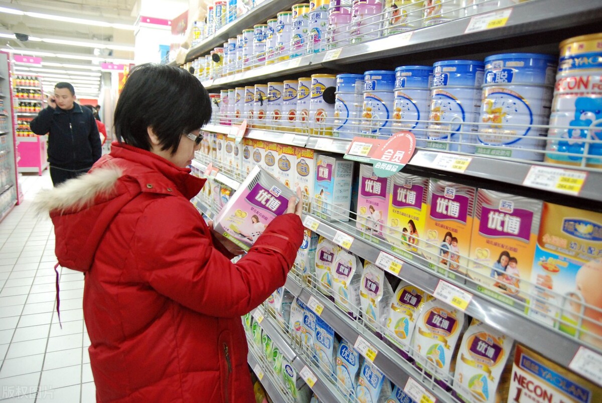 新生儿的人工喂养需要注意的事