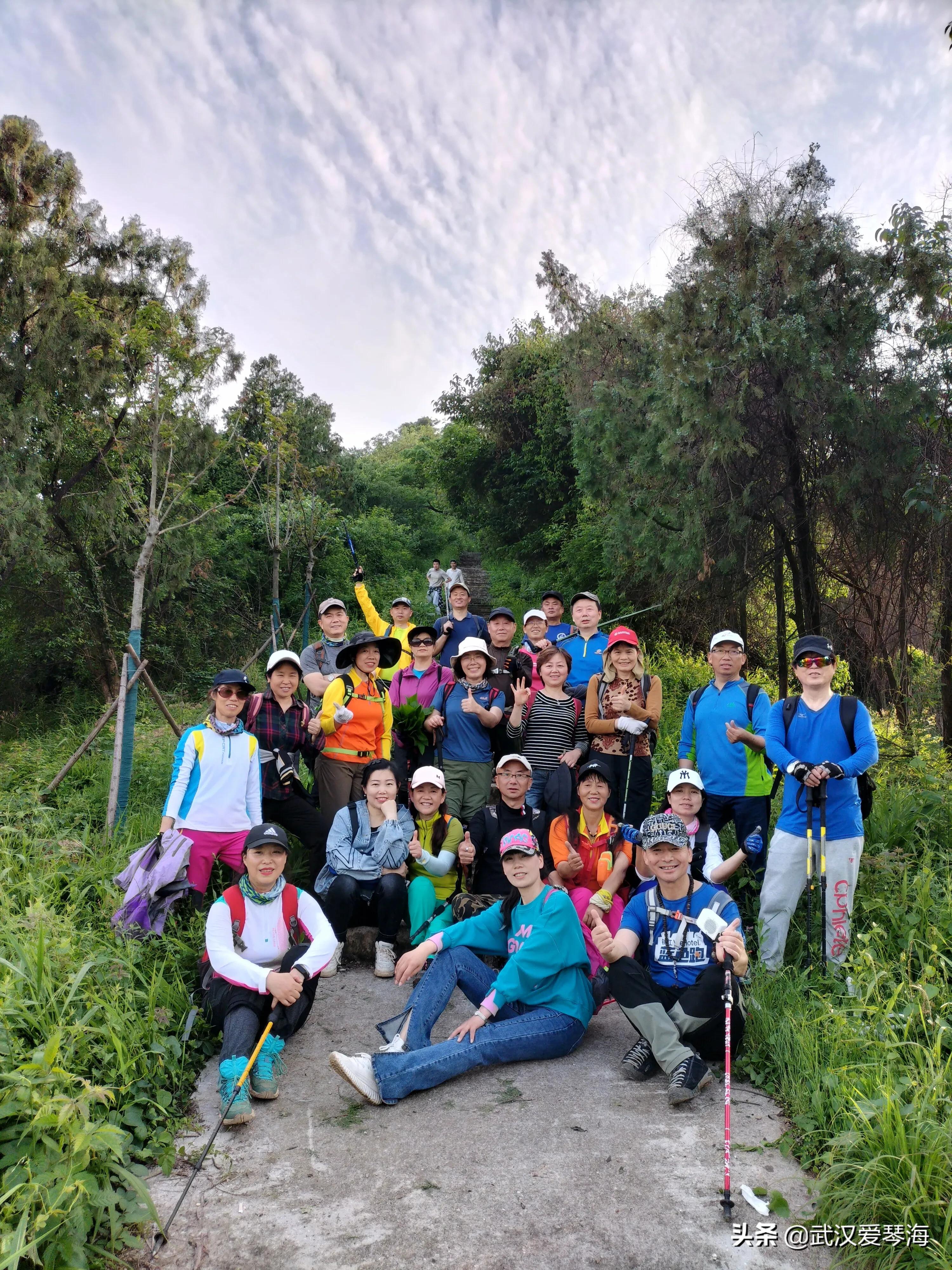 武汉青龙山爬山,武汉热门旅行线路青龙山穿八分山
