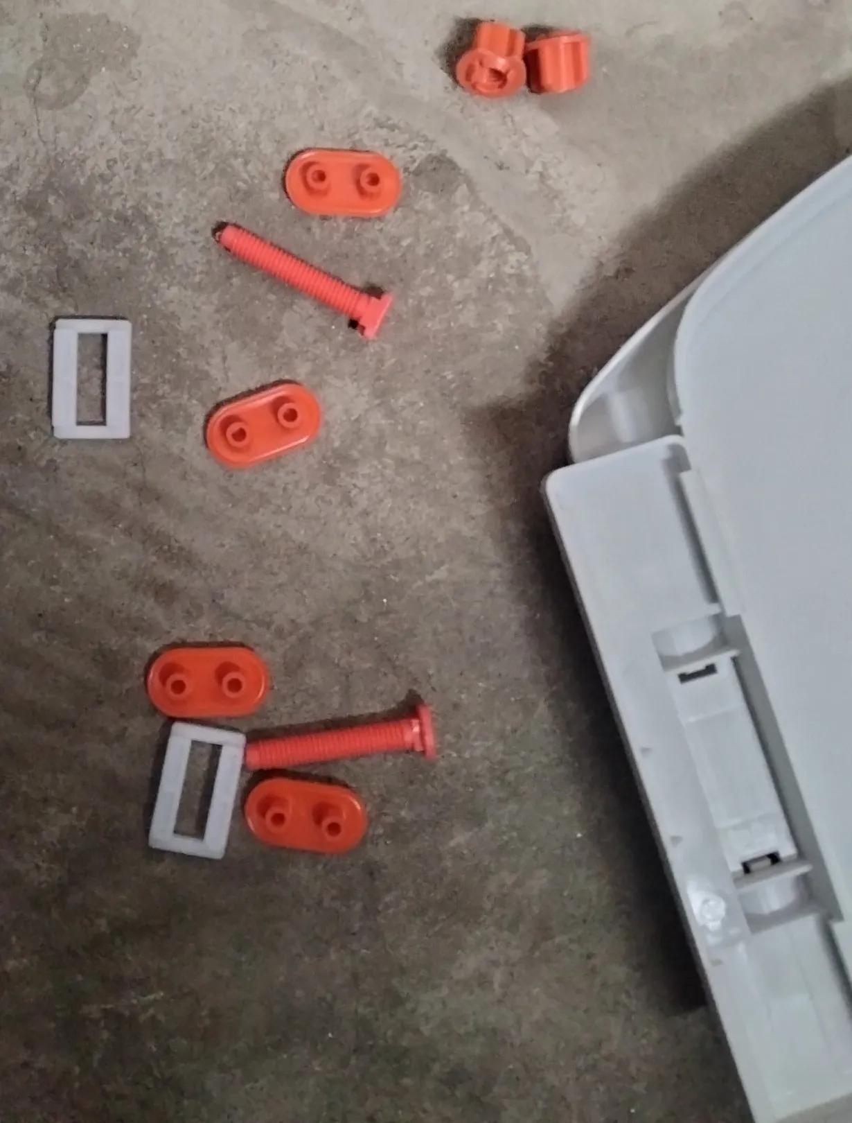 坐便器圈及盖的安装方法,马桶坐便器盖的安装方法