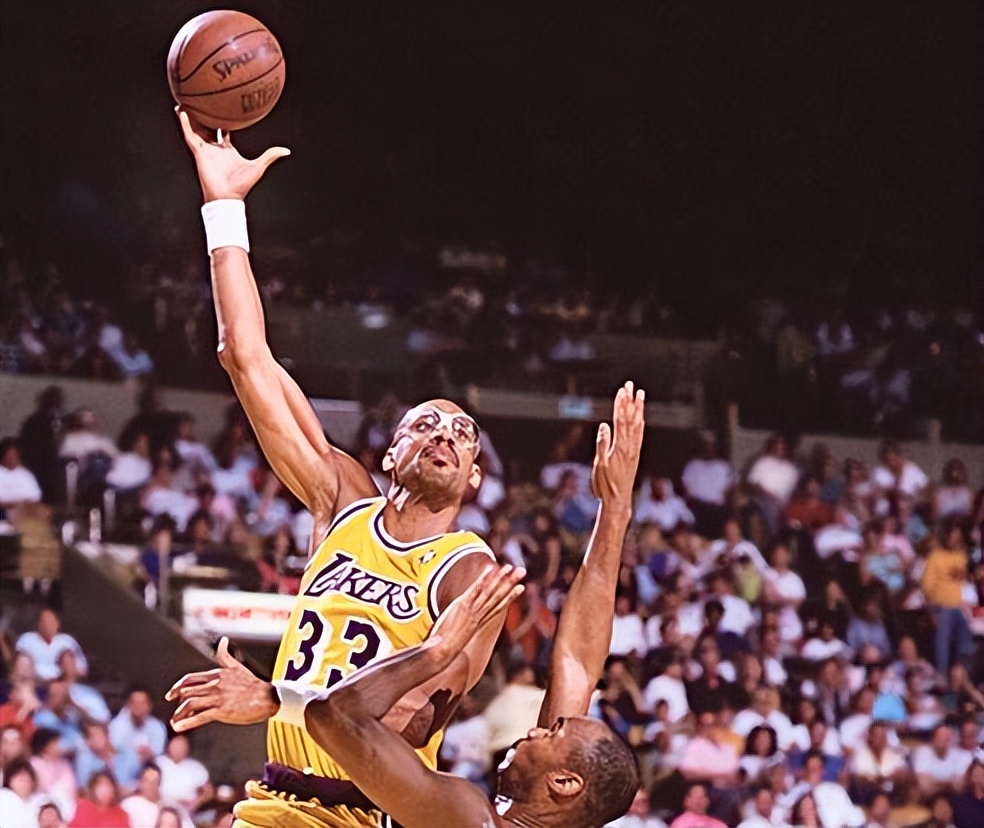 十大球星第十位奥尼尔,nba前五中锋奥尼尔