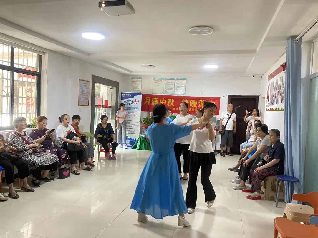 湖里区社区养老服务中心,湖中社区