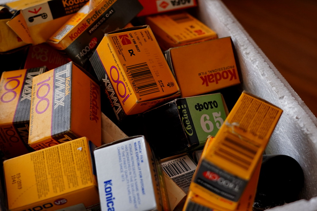 谈胶卷与胶卷暗盒收藏:过期的胶卷也有人要,或许还能卖个好价钱