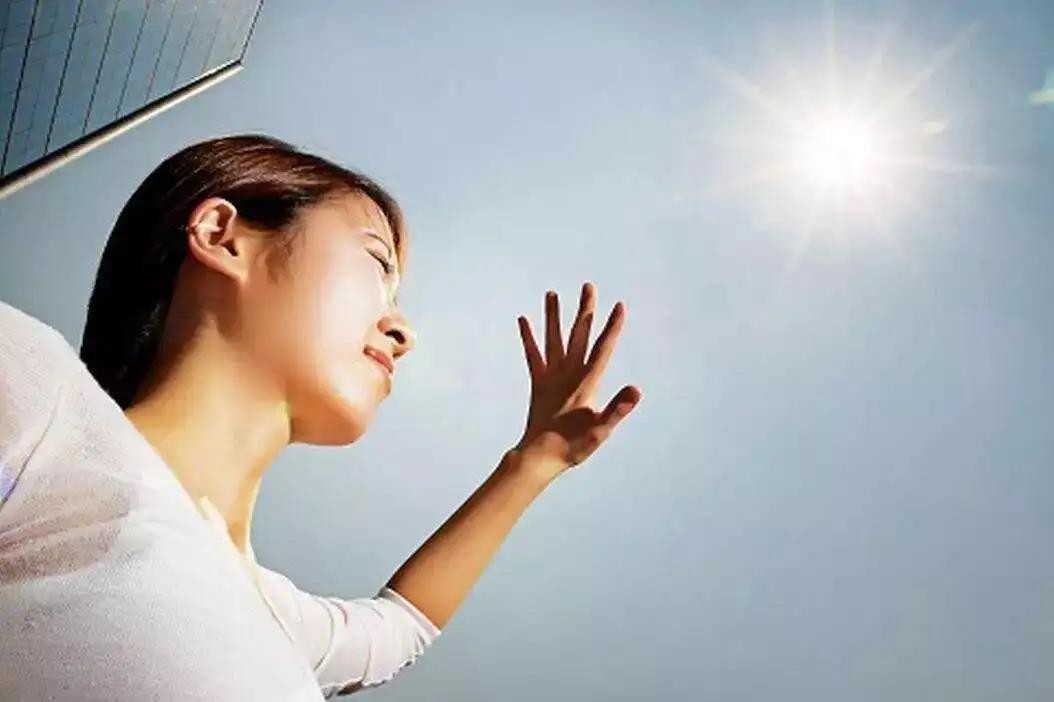 毛孔粗大护肤步骤干皮,色斑暗沉毛孔粗大用哪套护肤品