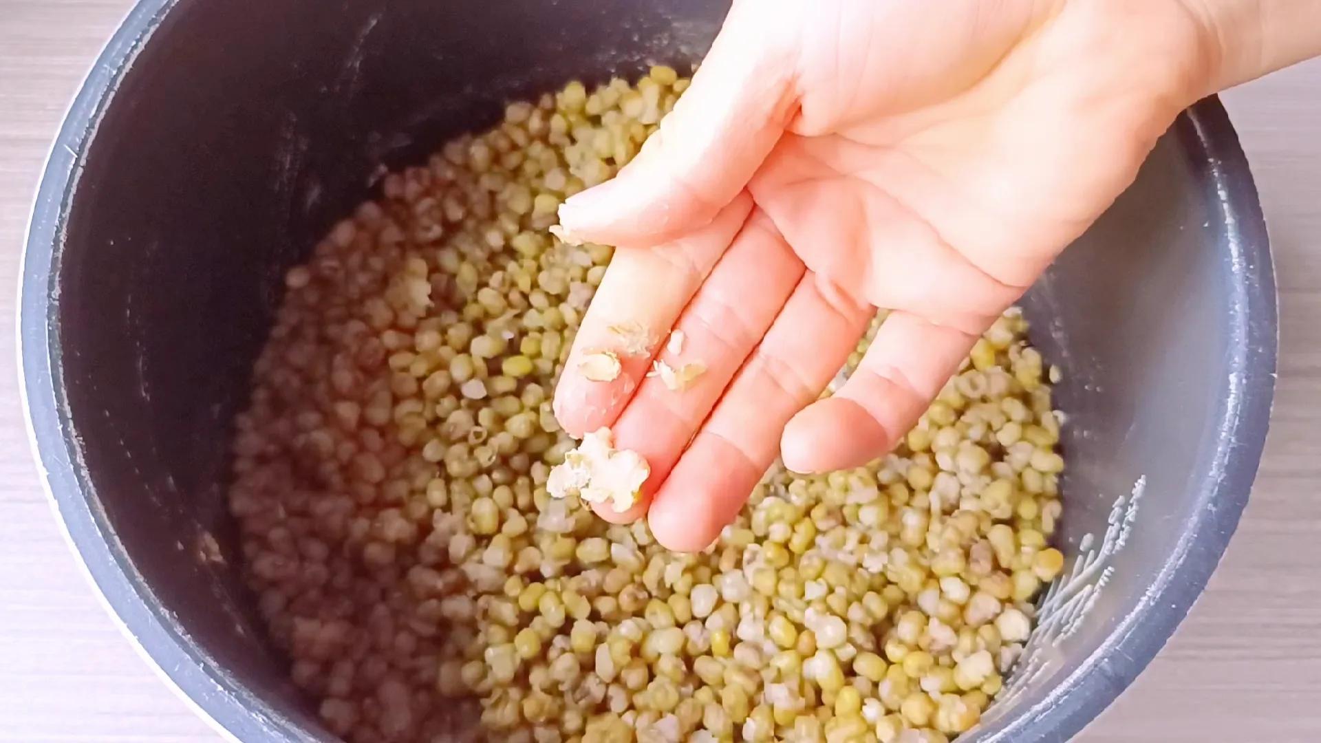 天气热给孩子做点解暑的菜,夏天宝宝可以多喝绿豆汤解暑吗