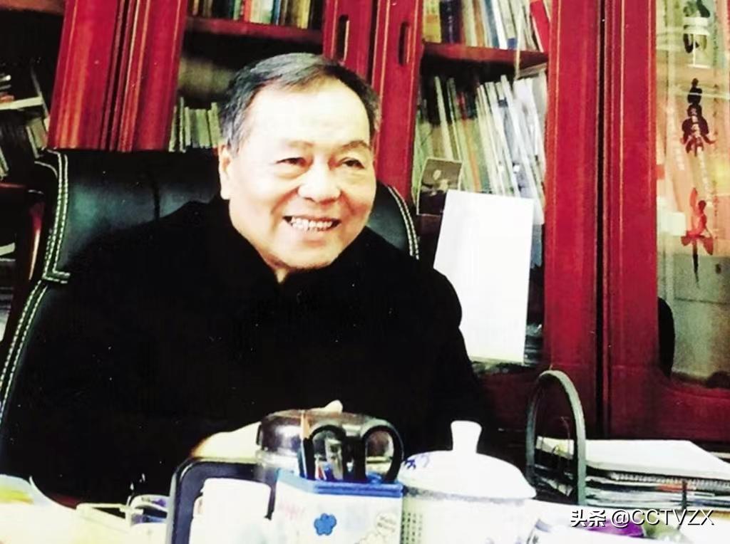 悼念金庸去世的人,沉痛悼念老人去世一周年