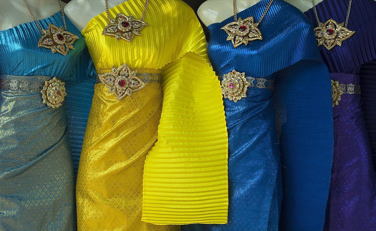 泰国服饰的从古至今的变化,泰国传统服饰和中国传统服饰