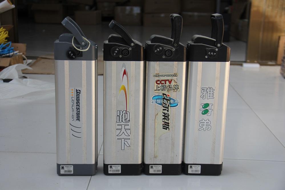 电动车换电池超威好还是理士好,电动车换电瓶原装的好还是超威好