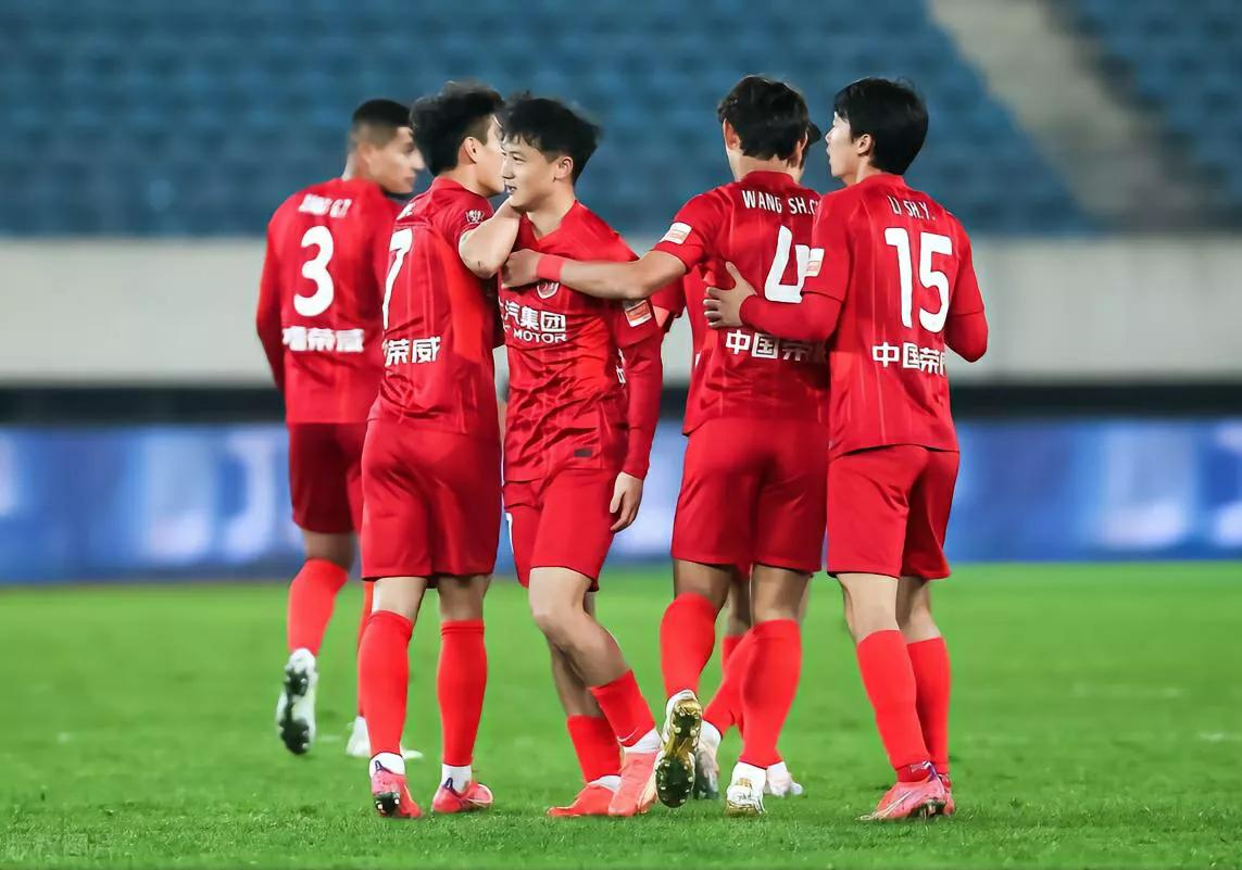 上港11名国脚5外援，目标亚冠冠军，一个操作证明不受前任影响