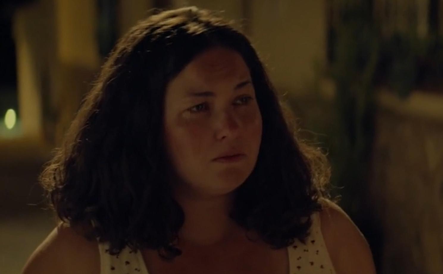 男人囚禁三名少女，进行花样式摧残，稍一反抗就被大卸八块，电影