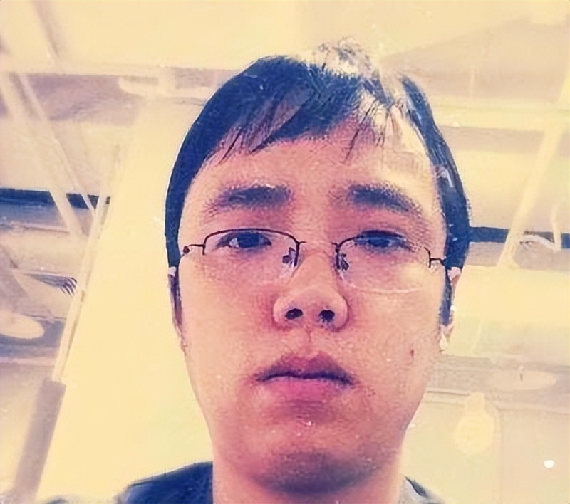 身家210亿的程序员曾暴亏三分之二,他曾是银行行长辞职创业