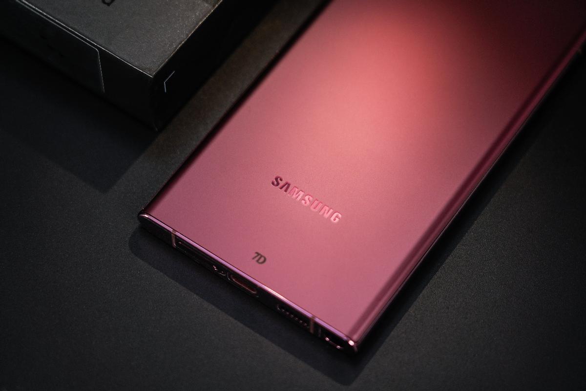 三星s22+真实体验,三星s22u和华为mate40pro哪个好