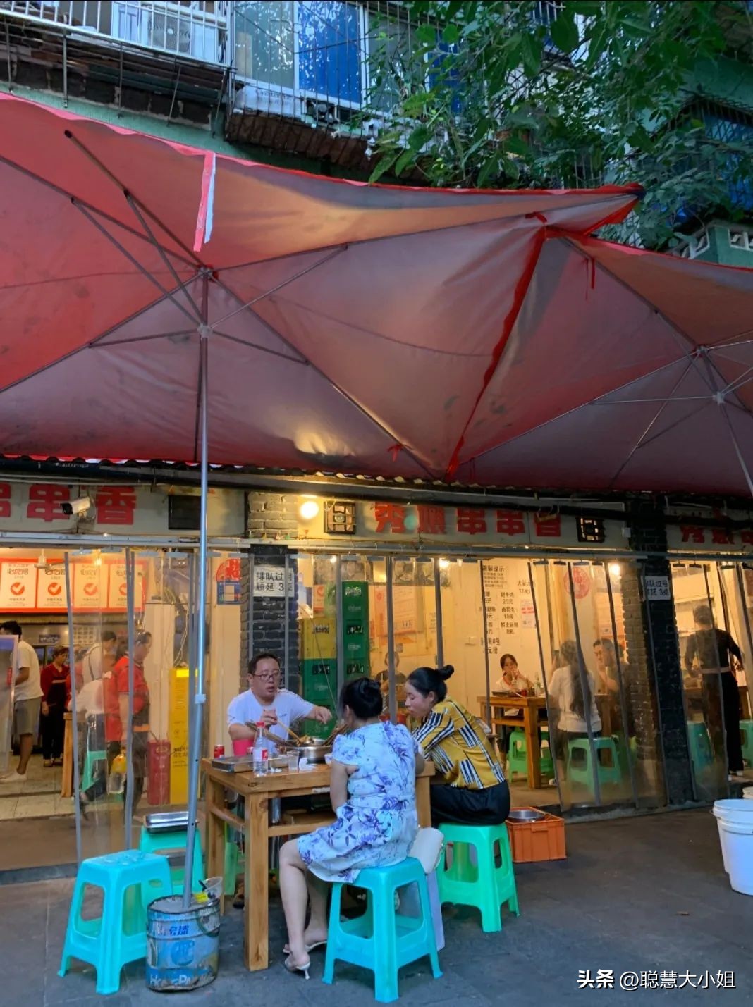 渝中区美食老字号推荐聚餐,重庆渝中区化龙桥华村烧烤老字号