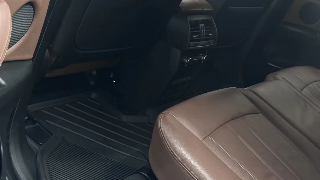 经典老车宝马x5翻新,宝马x5二手车整备翻新费用