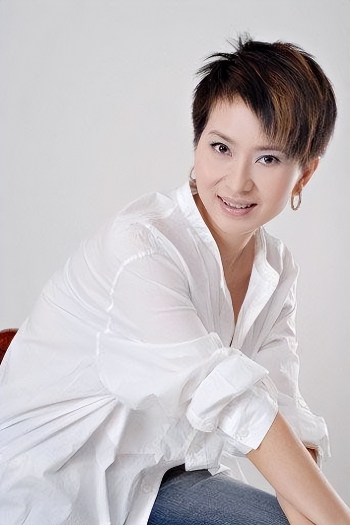 甘萍与黎兵现居成都吗,甘萍和黎兵夫妇