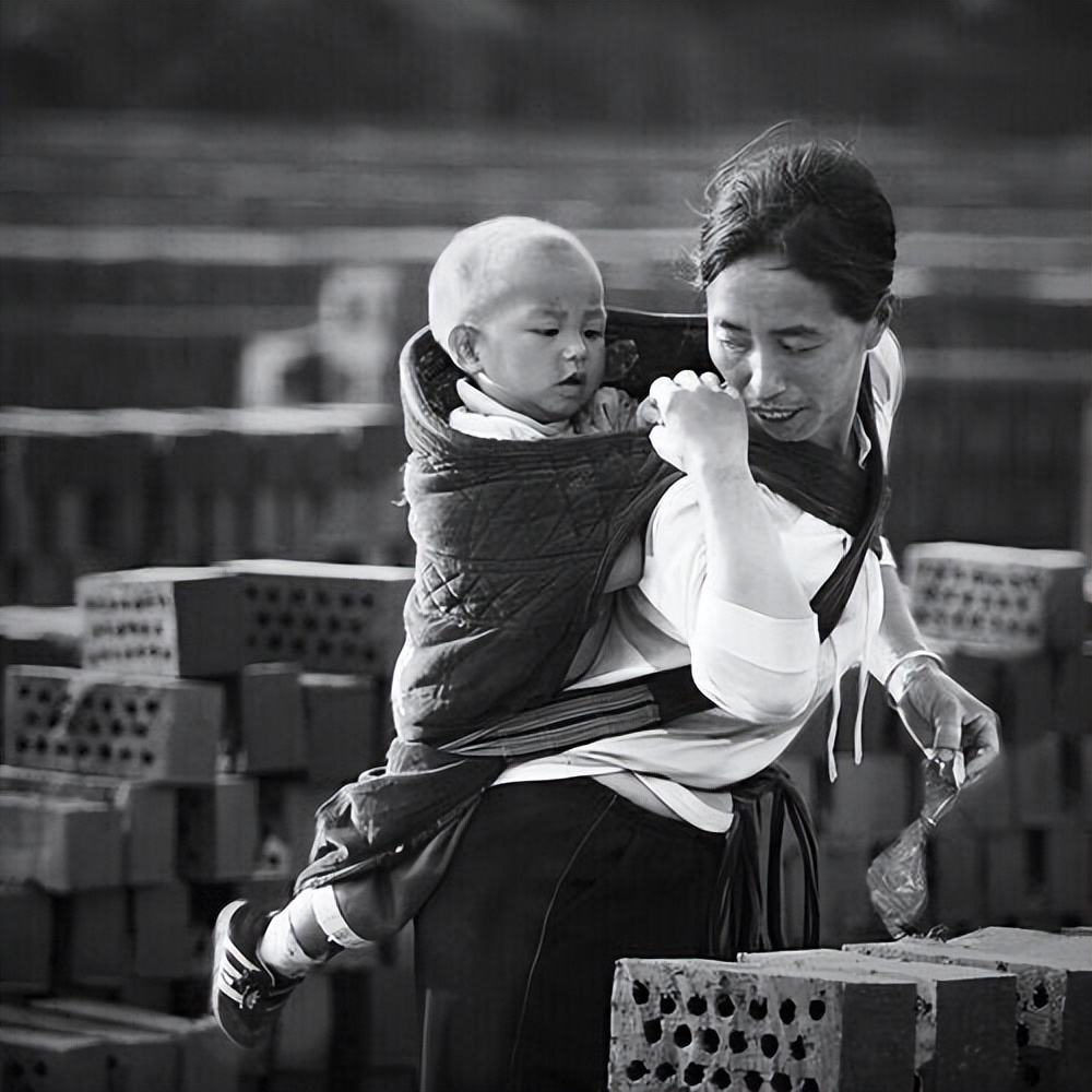 莫言诺奖巨作《丰乳肥臀》：描写尺度到底多大胆？使它一度成*书禁**