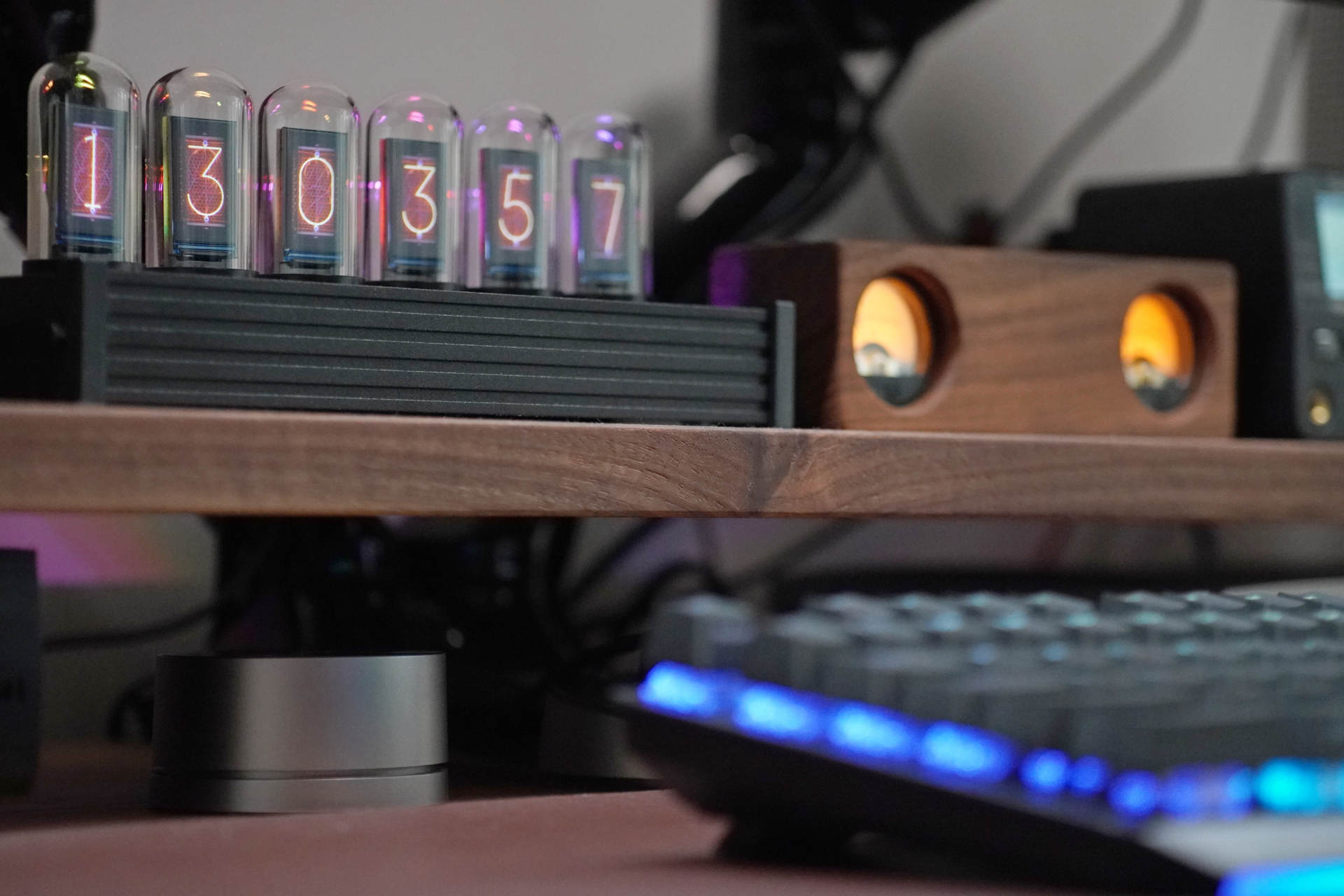 男人至死是少年,一个喜欢折腾的理工男的桌面好物分享