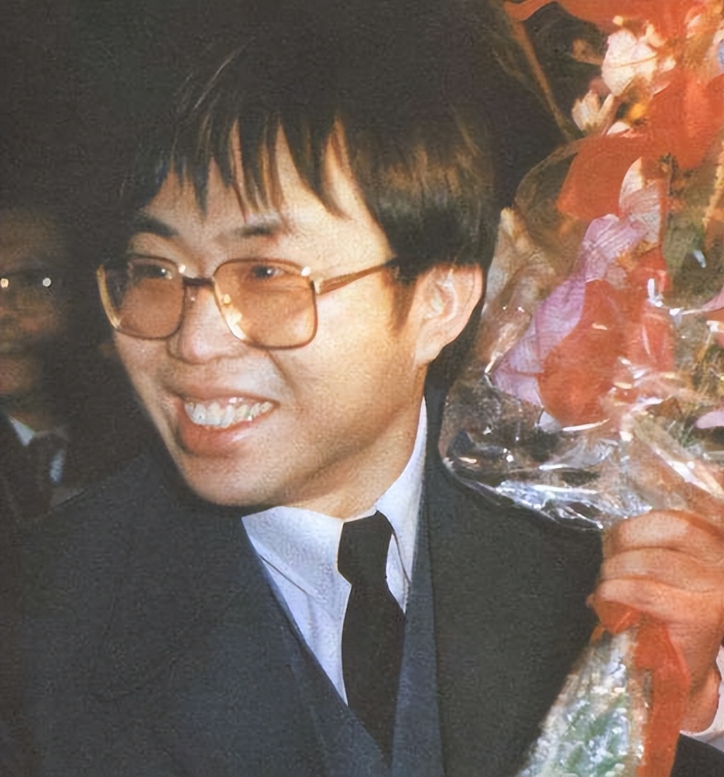 棋圣聂卫平结过几次婚,棋圣聂卫平是肠癌几期