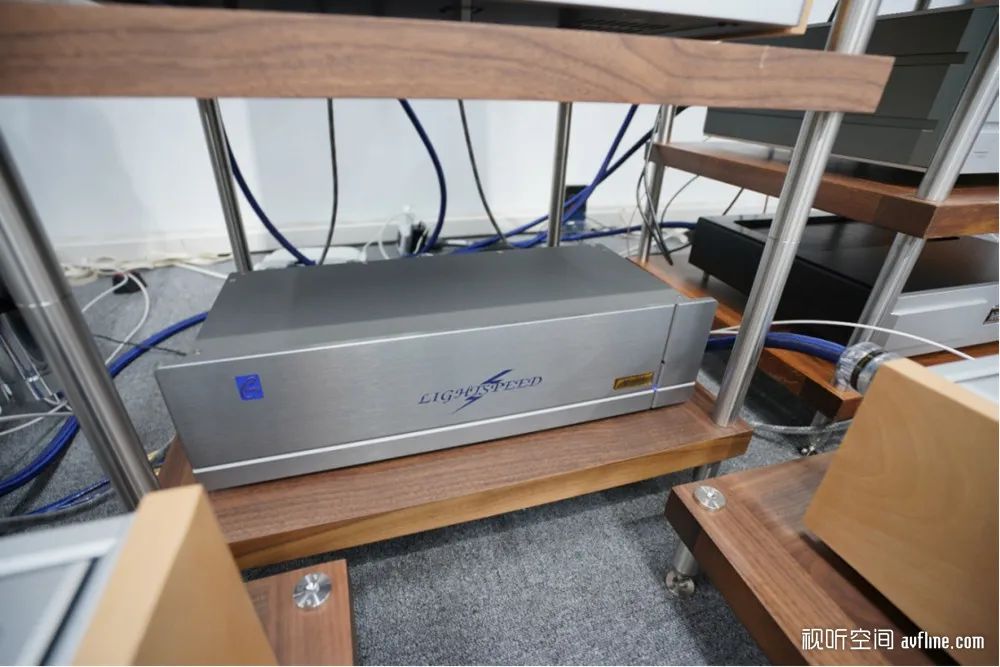 鍙戠儳澶у笀鎺㈠簵,浼楄揪褰遍煶