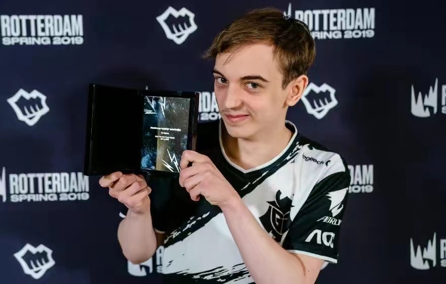 虎娘日报：新英雄官方预告来袭JDG直取三连胜