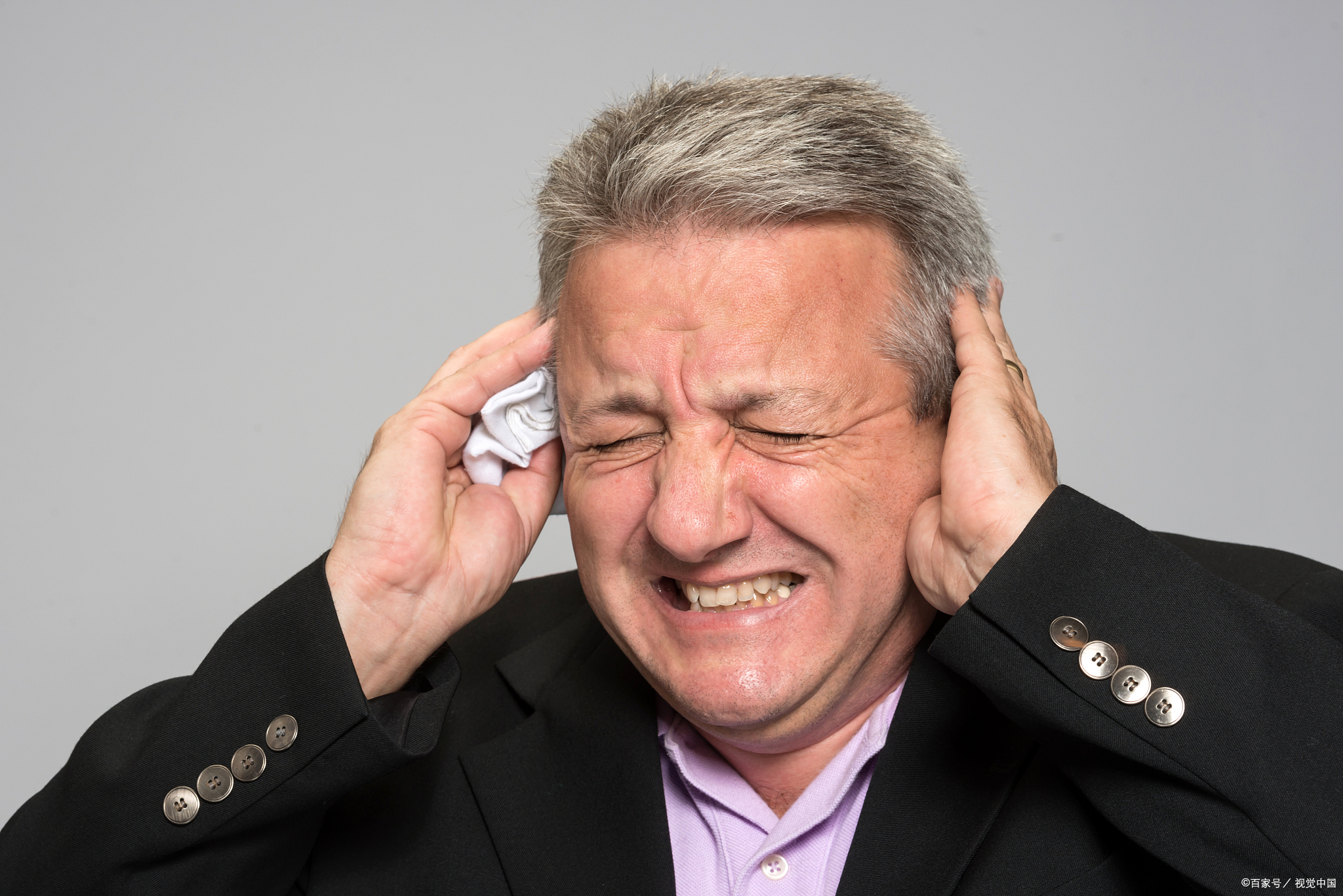 颈椎病脑供血不足中医怎么治,脑供血不足看中医还是西医好