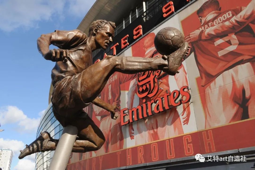 当足球球员成为特种兵,当足球运动员容易吗