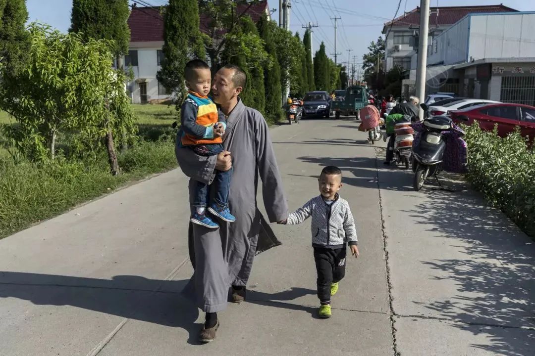 他挥金如土,他挥金如土免费阅读