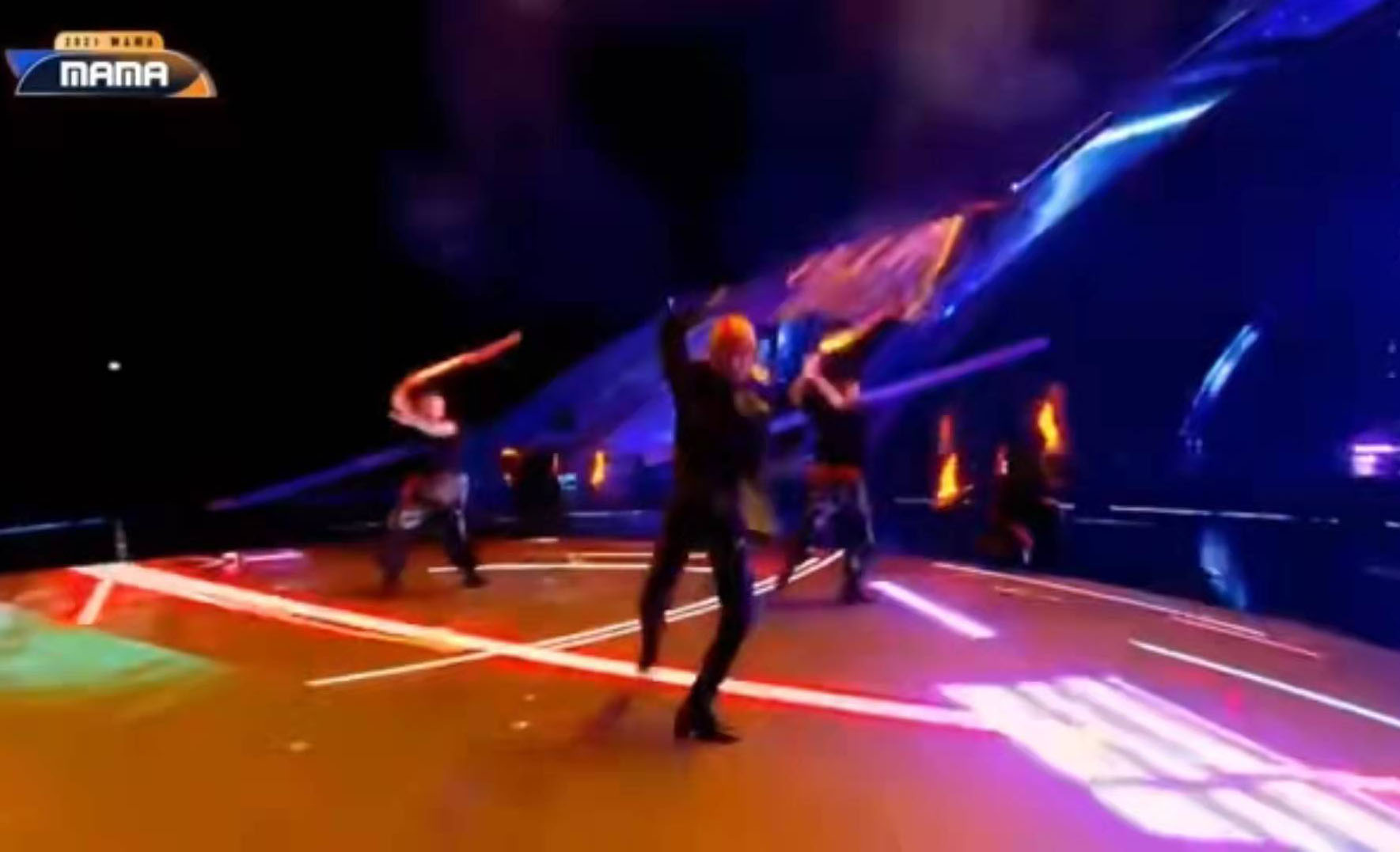 韩国男团人气前十名舞台,很有活力的韩国男团舞台