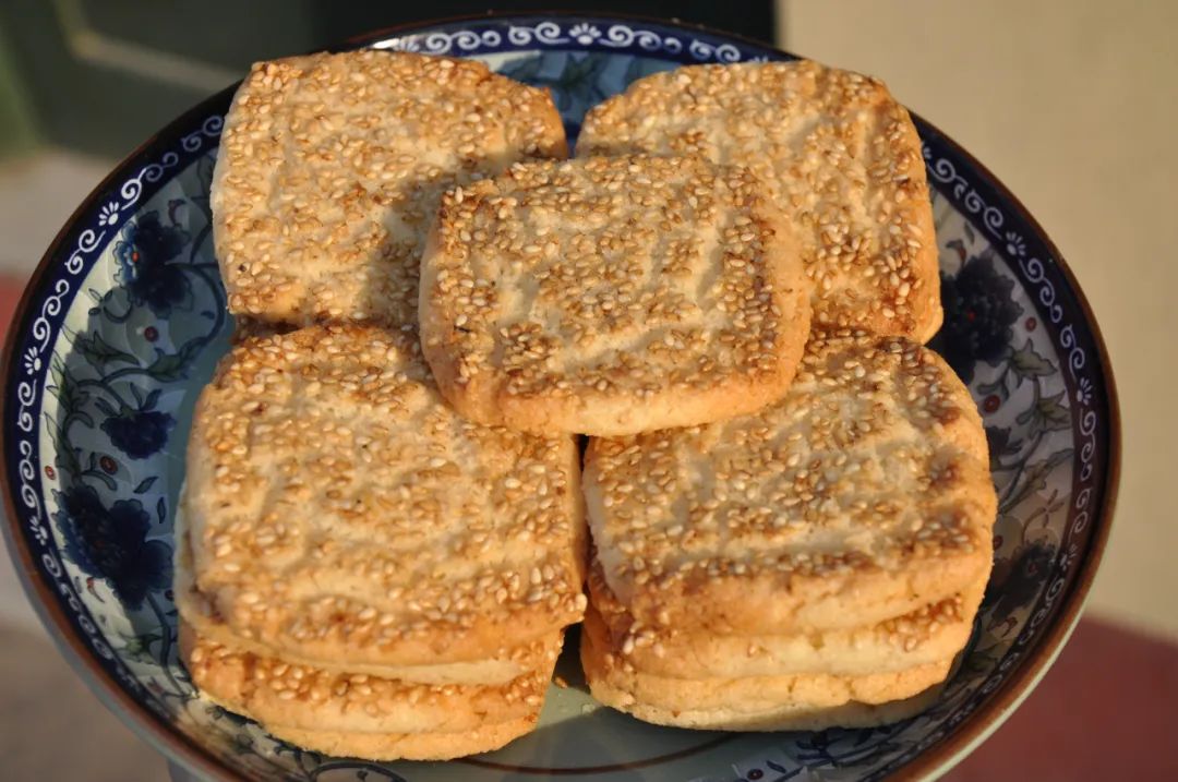 逛吃逛吃歌曲,逛吃逛吃大张伟