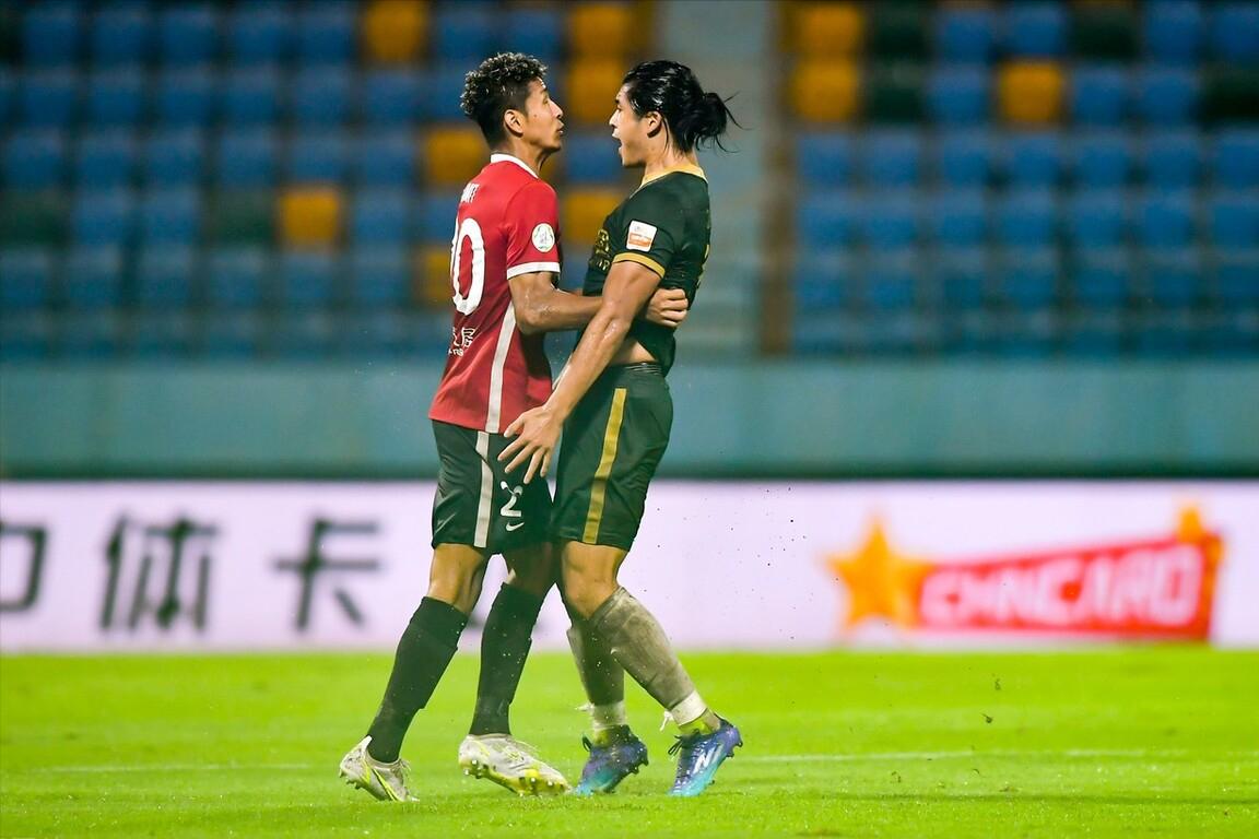 张玉宁和阿卜杜海米提,阿不都禁赛