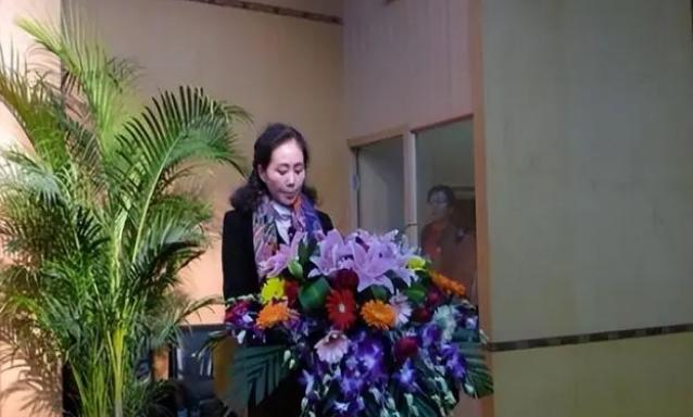 江苏女首富第一名,身价千亿的中国女首富