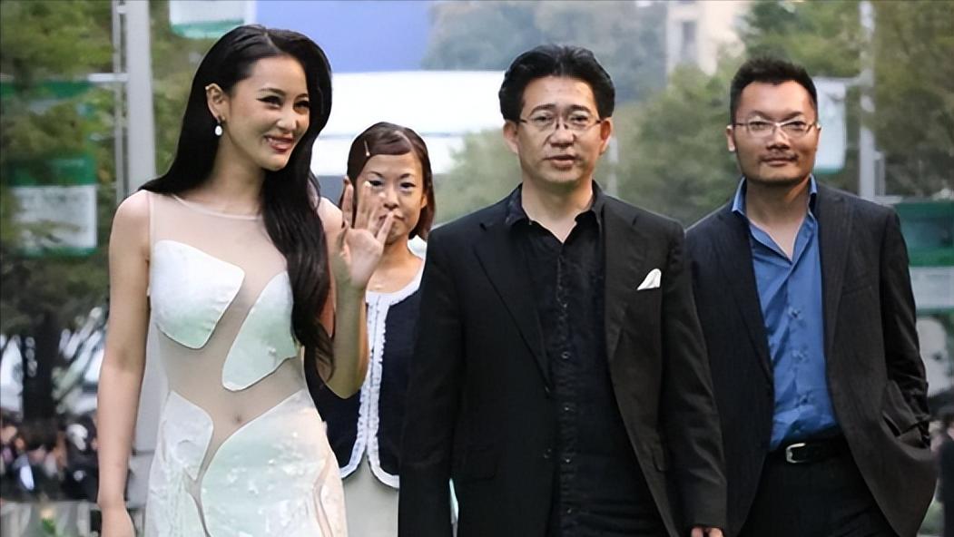 张馨予离过几次婚,张馨予婚后现在怎么样了