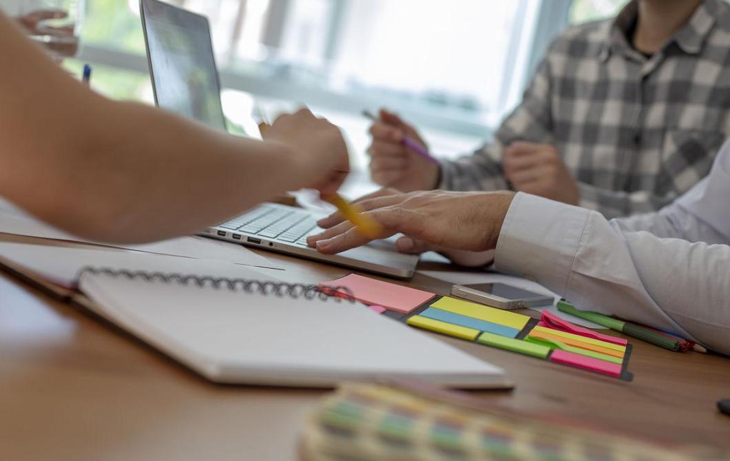 职业的选择往往也是对什么的把握,有一份稳定的职业是最好的选择