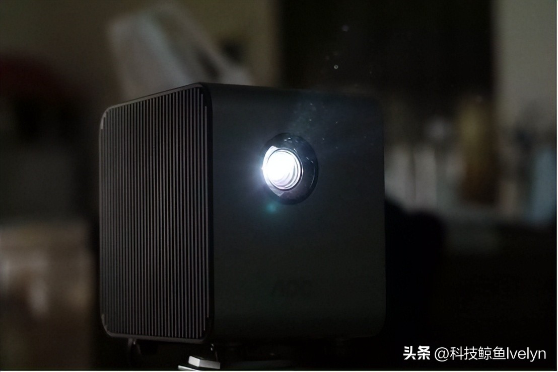 aoc投影仪流明在2000以上的,流明3000以上的投影仪性价比推荐