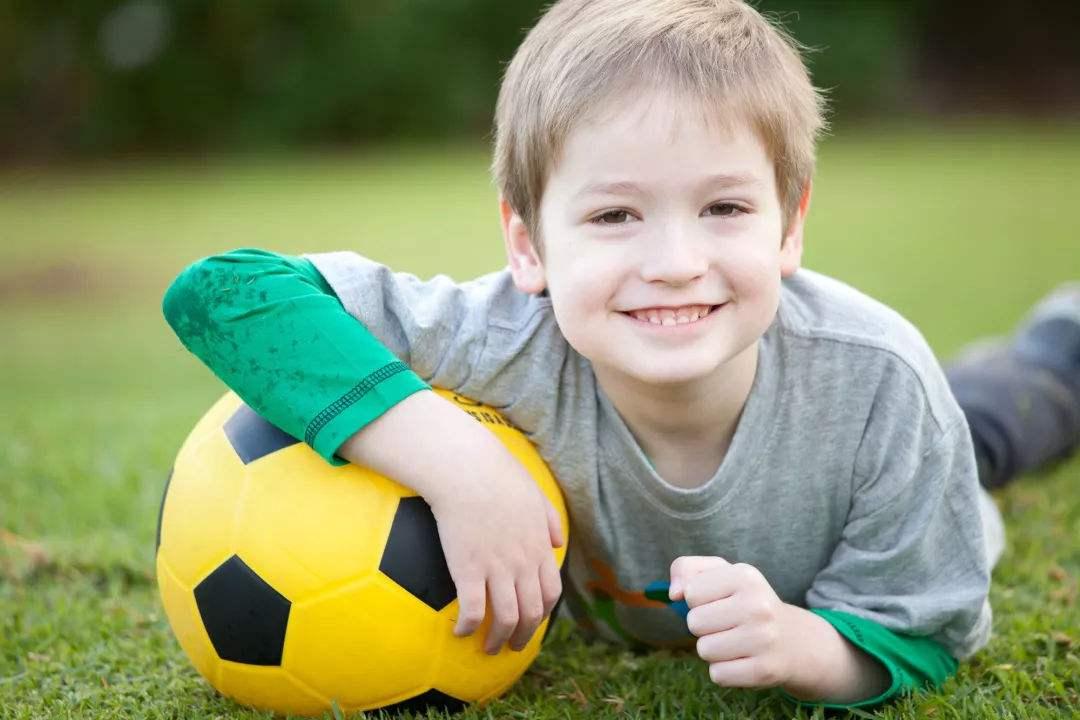 最佳儿童身高表你的孩子达标了吗,新版儿童身高普遍提高了身高表