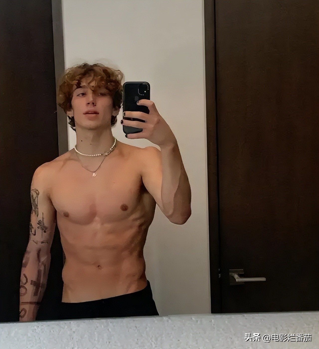 2019全球最帅面孔排行肖战,全球最帅100张面孔完整榜单肖战