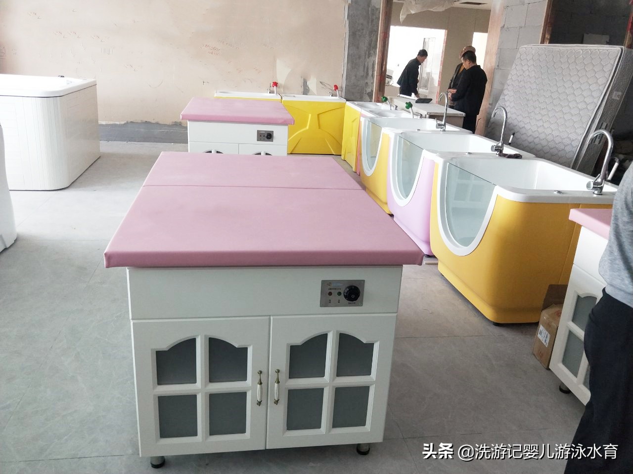 母婴游泳馆加盟好还是自己开好,婴儿游泳馆加盟创业项目